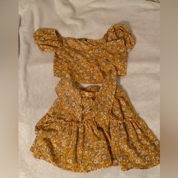 Brand: Shein Size: XS - Picture 2 of 4